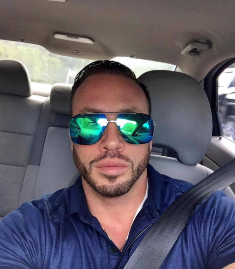 <em><strong>Raúl C.</strong></em>